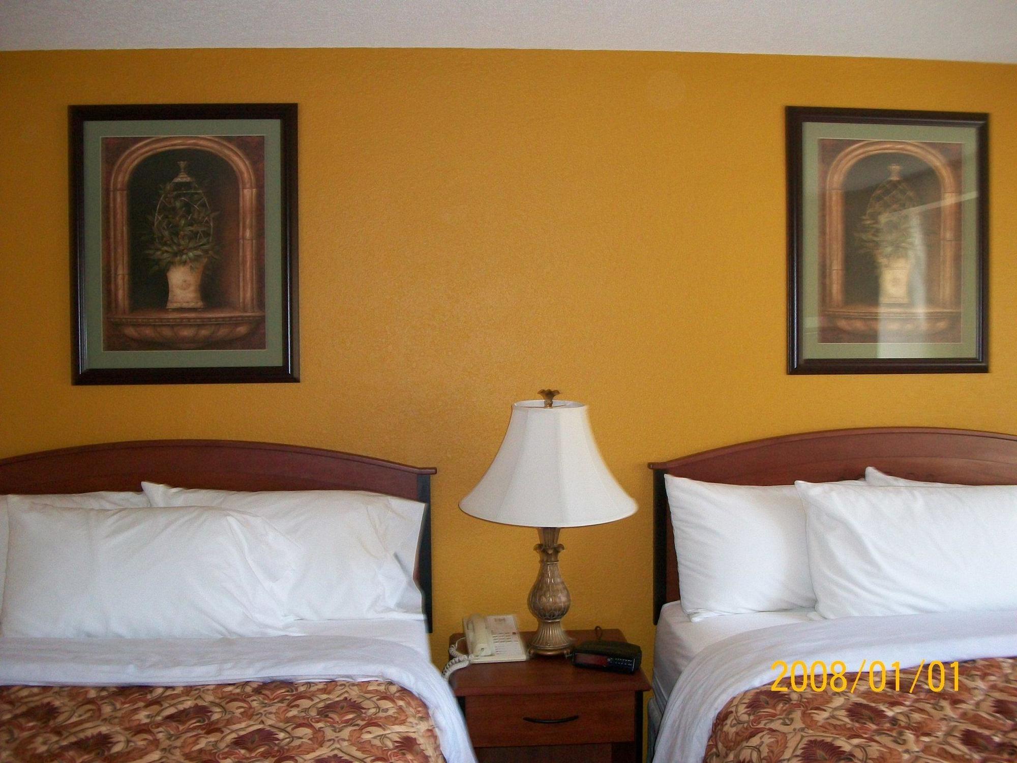 Quality Inn & Suites Prestonsburg Next To Mountain Arts Center Zewnętrze zdjęcie